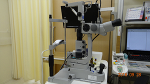 診察用顕微鏡（Zeiss社SL130）
